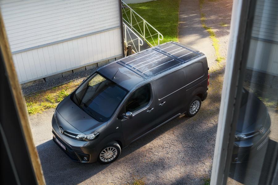  Toyota ProAce Van 2016 года  (фото 11 из 44)
